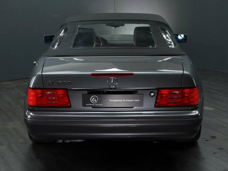 Afbeelding 25/30 van Mercedes-Benz SL 600 (1997)