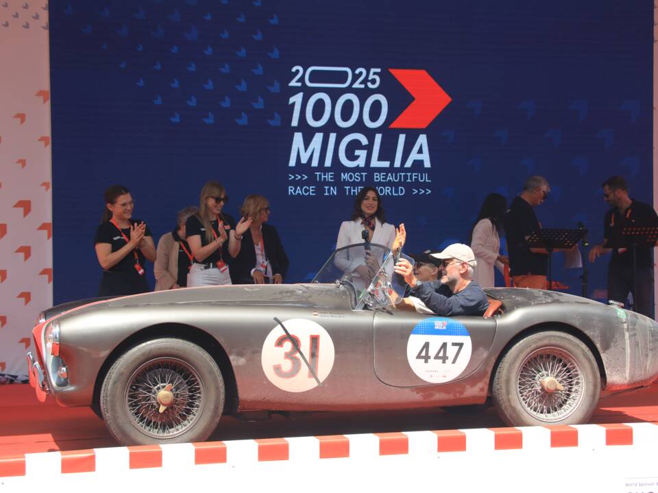 Image 22/29 of AC Ace Bristol (1957)