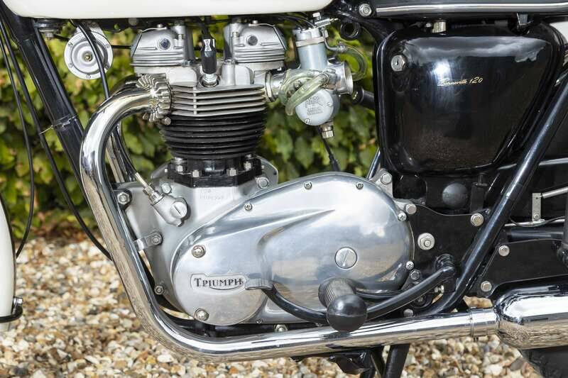 Image 28/45 of Triumph Bonneville T120TT (1967)