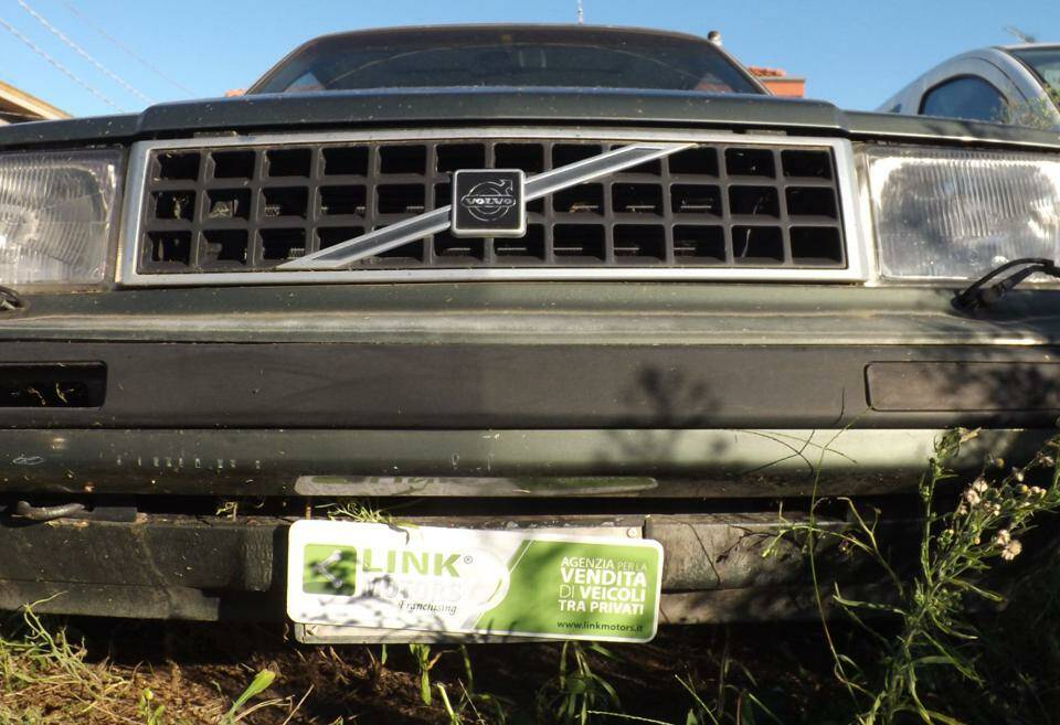 Immagine 31/50 di Volvo 360 GLE (1986)