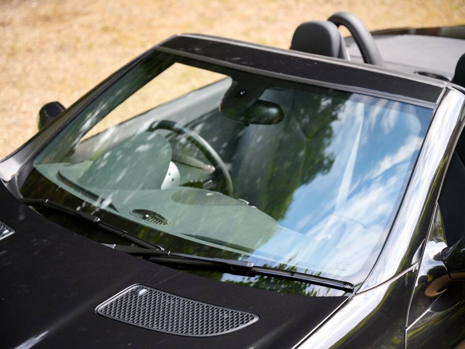 Immagine 26/43 di Mercedes-Benz SLK 350 (2004)