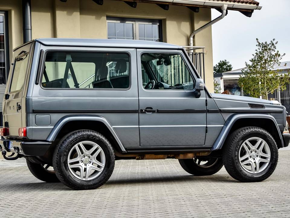 Image 8/34 of Mercedes-Benz G 350 CDI (2010)