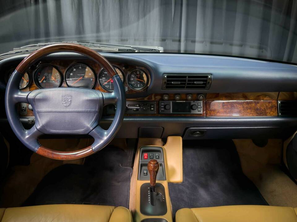 Imagen 24/65 de Porsche 911 Carrera (1994)