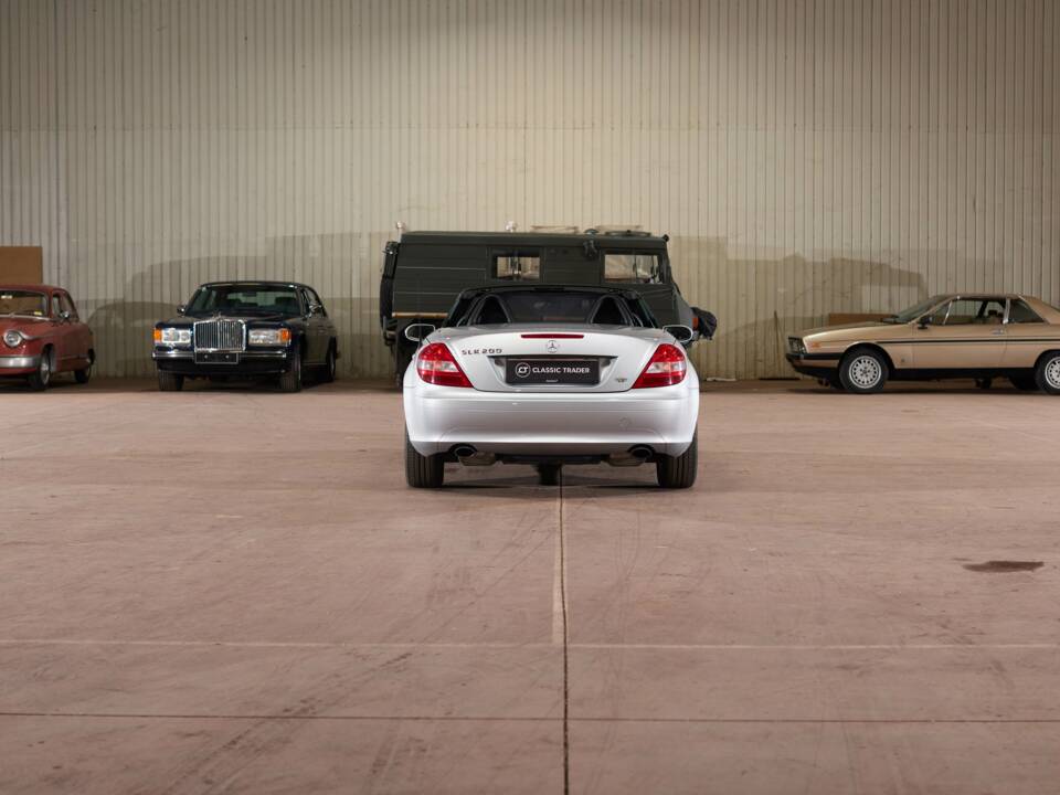 Image 11/32 of Mercedes-Benz SLK 200 Kompressor (2004)