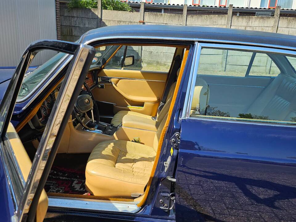 Bild 7/18 von Jaguar XJ 12 L (1978)