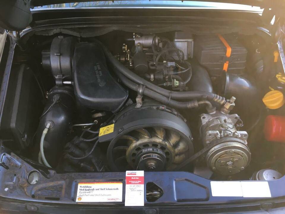 Bild 15/18 von Porsche 911 Carrera 4 (1991)