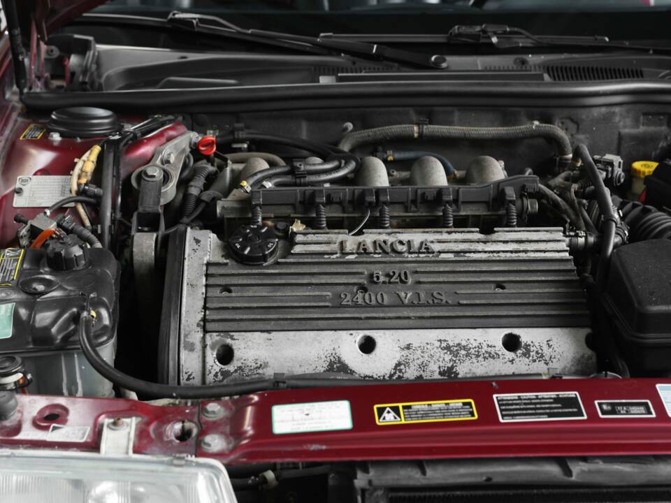 Immagine 20/28 di Lancia Kappa SW 2.4 td (1997)