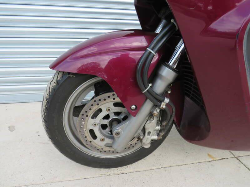 Bild 24/32 von Suzuki Burgman AN 250 (1998)