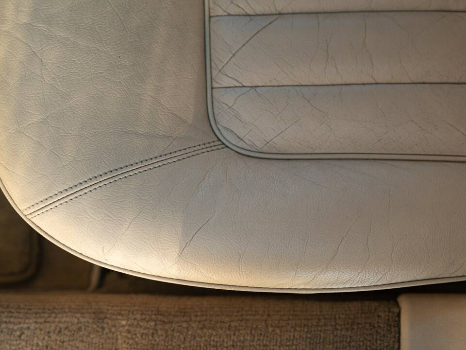 Afbeelding 41/50 van Daimler XJ 6 4.0 (1991)