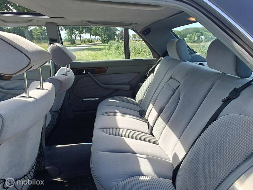 Bild 29/39 von Mercedes-Benz 420 SEL (1986)