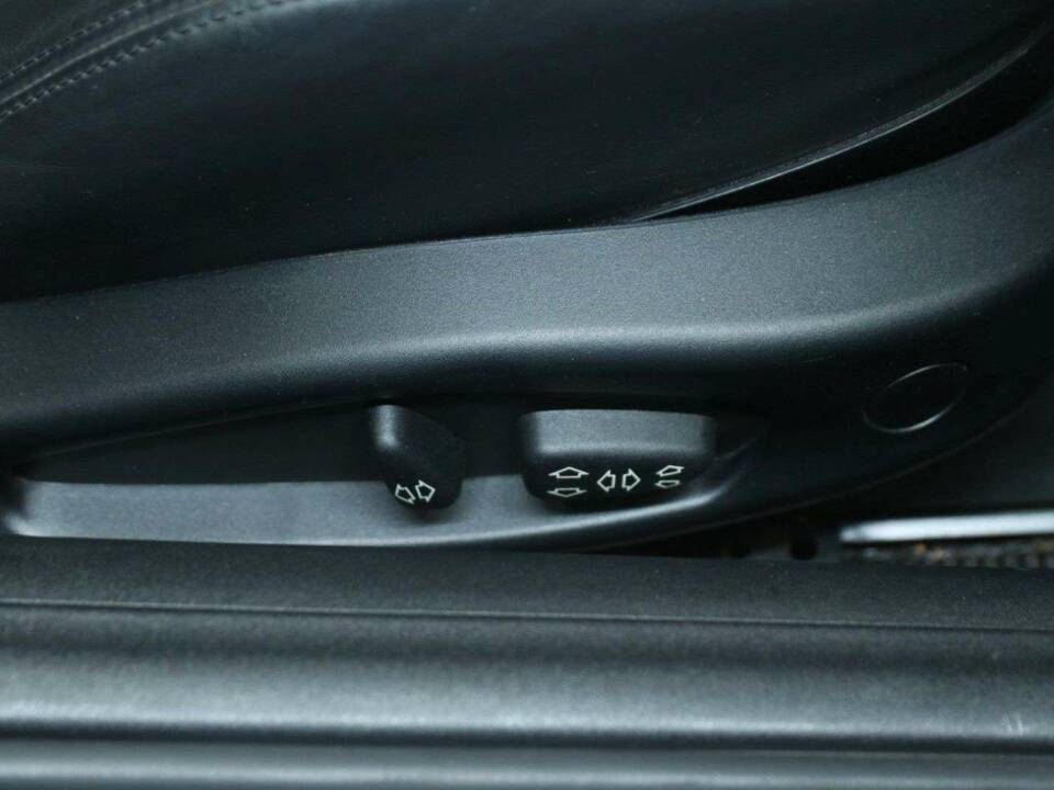 Image 23/50 of BMW Z4 M Roadster (2006)