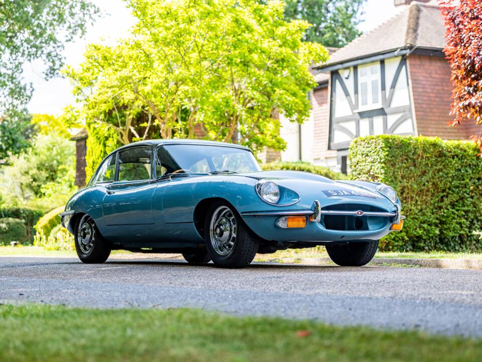 Bild 22/50 von Jaguar E-Type (2+2) (1969)