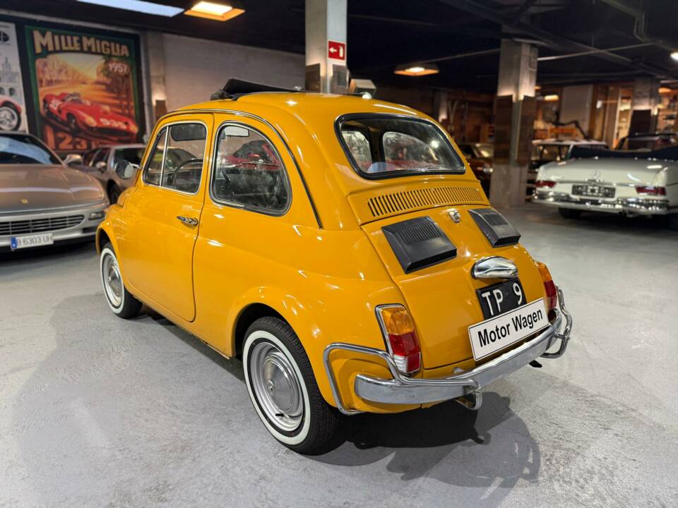Image 36/76 de FIAT 500 L (1970)