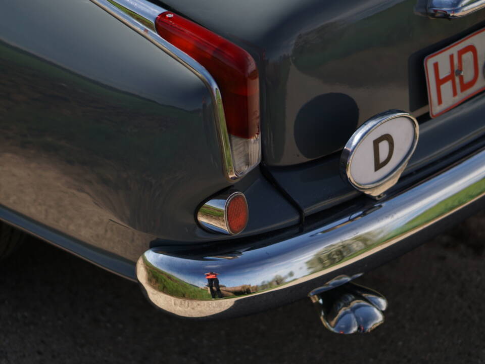 Immagine 3/20 di Borgward Isabella Coupe (1958)