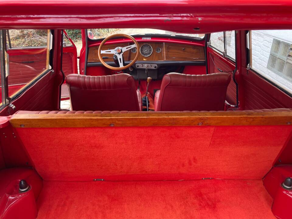 Image 11/24 of Morris Mini Traveller (1968)