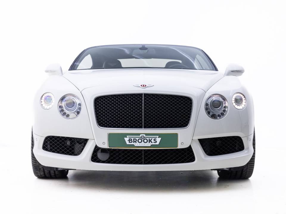 Imagen 6/38 de Bentley Continental GT V8 (2014)