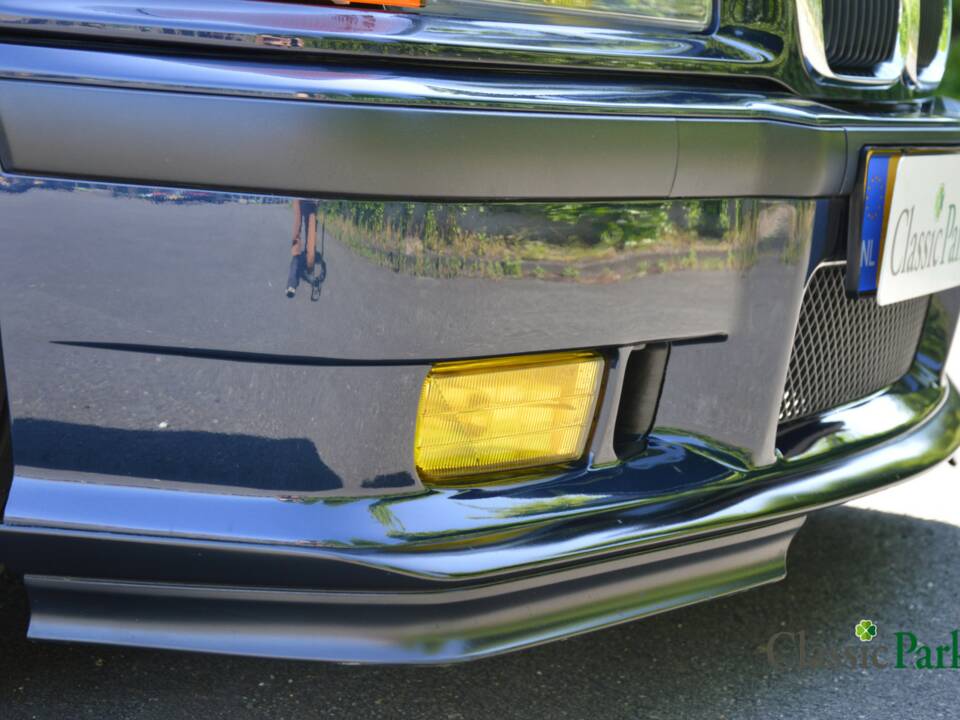 Image 45/50 de BMW 323i (1998)
