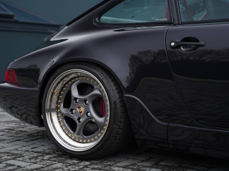 Bild 45/50 von Porsche 911 Carrera 4 (1990)