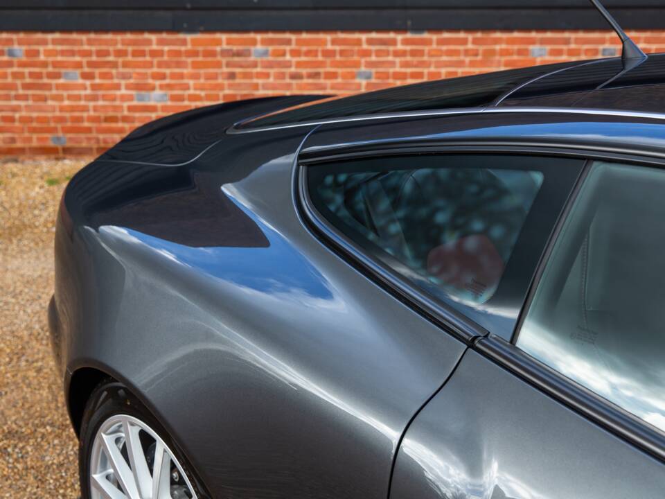 Image 37/92 of Aston Martin V12 Vanquish S (2007)