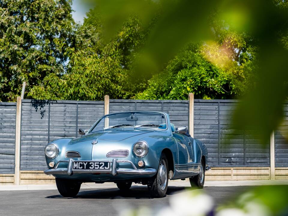 Image 19/50 of Volkswagen Karmann Ghia 1500 (1971)