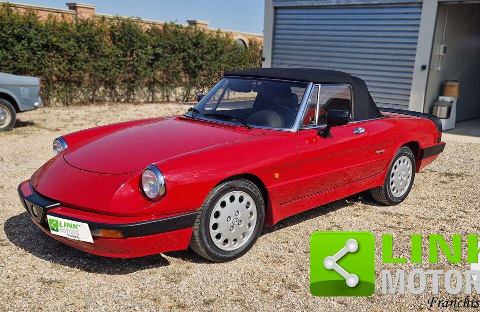 Imagen 1/10 de Alfa Romeo 2.0 Spider (1988)