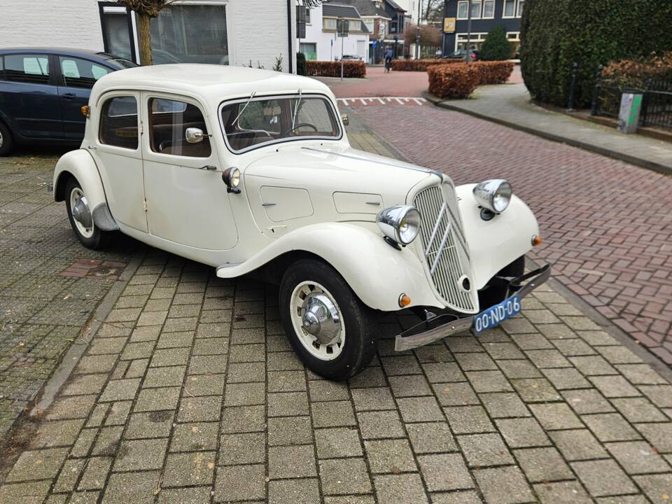 Afbeelding 2/15 van Citroën Traction Avant 7 C (1936)