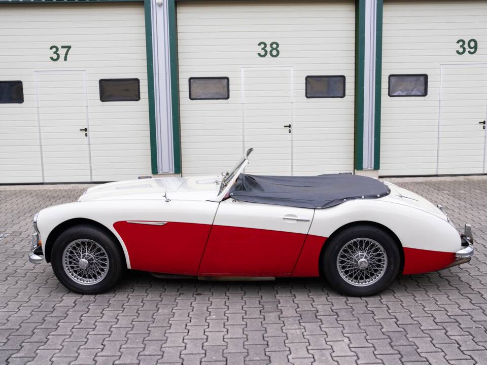 Image 21/72 de Austin-Healey 3000 Mk II (BJ7) (1962)