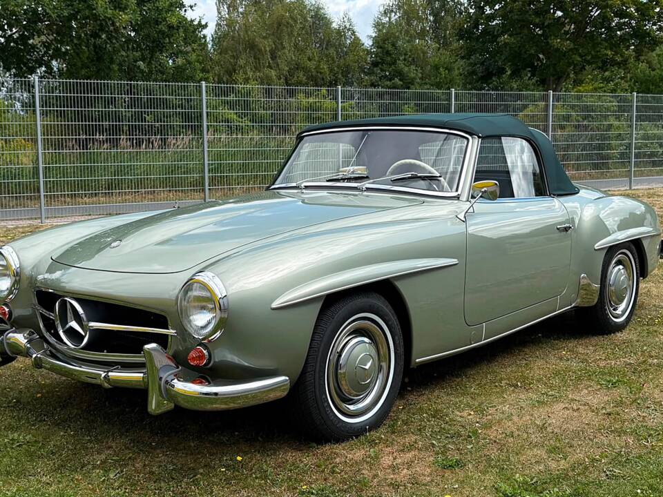 Image 1/25 of Mercedes-Benz 190 SL (1957)