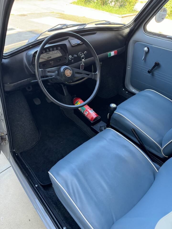 Bild 19/37 von FIAT 500 L (1971)
