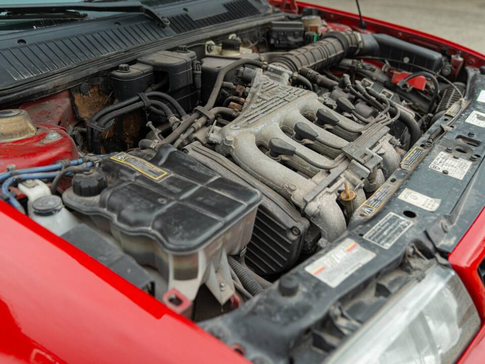 Imagen 35/38 de Lancia Delta HPE 1.6 16v (1998)