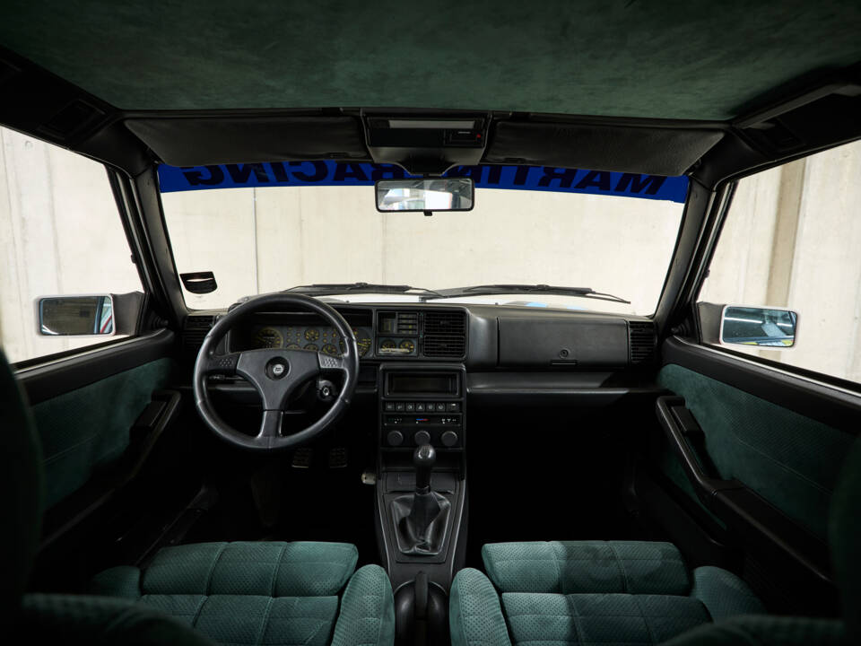 Bild 51/98 von Lancia Delta HF Integrale Evoluzione I &quot;Martini 6&quot; (1992)