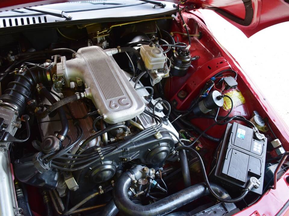 Immagine 44/45 di Alfa Romeo SZ (1991)