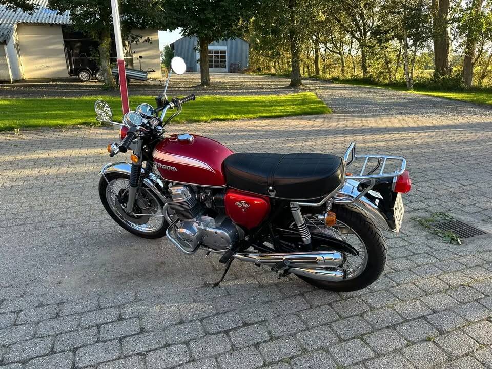 Bild 2/4 von Honda CB 750 Four (1974)