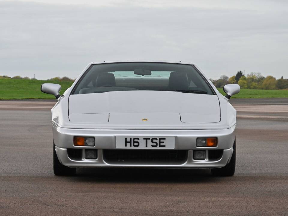 Image 6/50 of Lotus Esprit SE (1990)