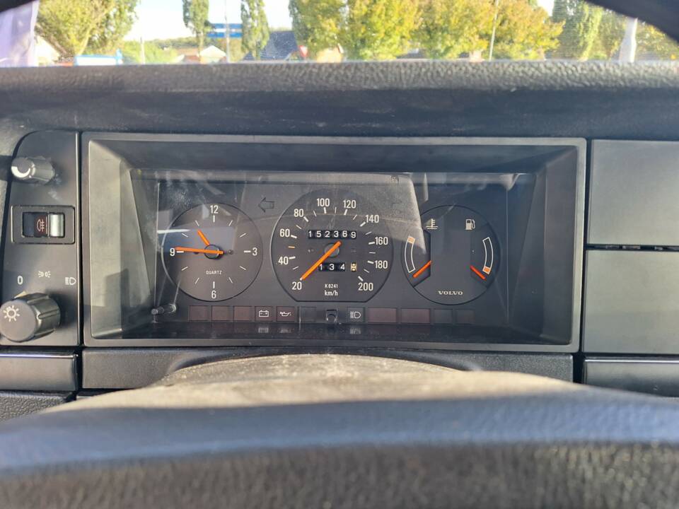 Image 9/11 of Volvo 240 GL (1986)