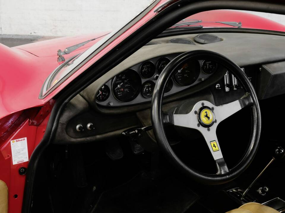Bild 38/50 von Ferrari Dino 246 GT (1969)