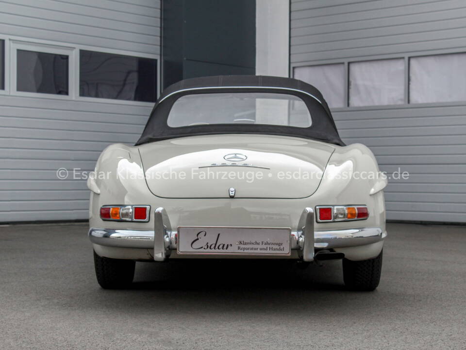 Image 32/38 de Mercedes-Benz 300 SL Roadster (1961)