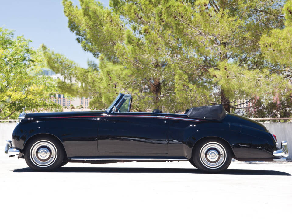 Image 7/18 of Rolls-Royce Silver Cloud II (1961)