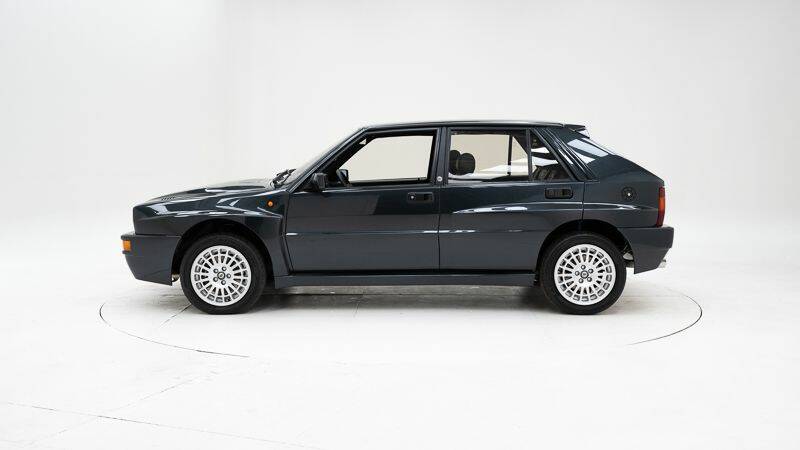 Image 7/15 de Lancia Delta HF Integrale 16V (1992)