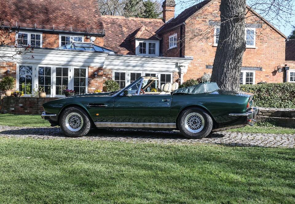 Image 5/30 of Aston Martin V8 EFi Volante (1989)