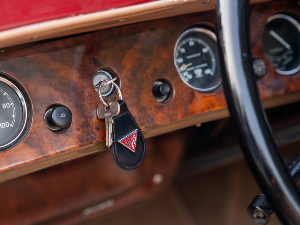 Bild 10/11 von Alvis 4.3 Litre Roadster (1939)