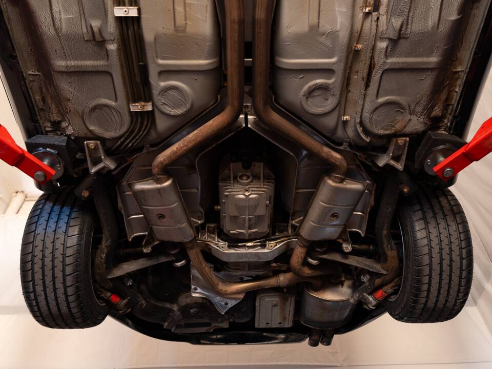 Image 38/43 of Porsche 928 GT (1991)