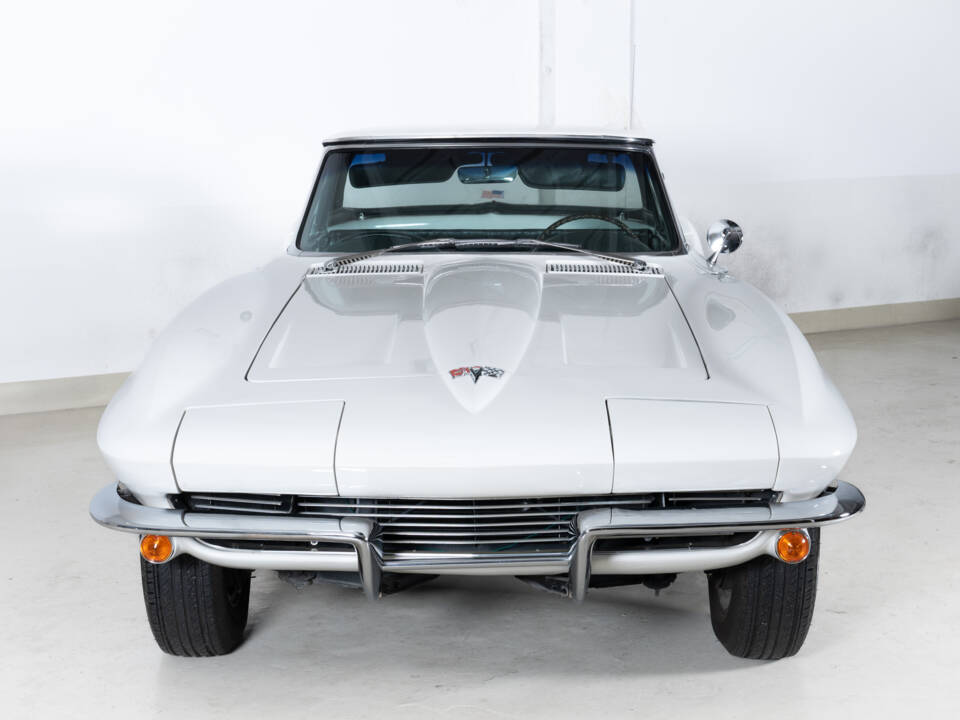 Image 3/28 de Chevrolet Corvette Sting Ray Convertible (1964)