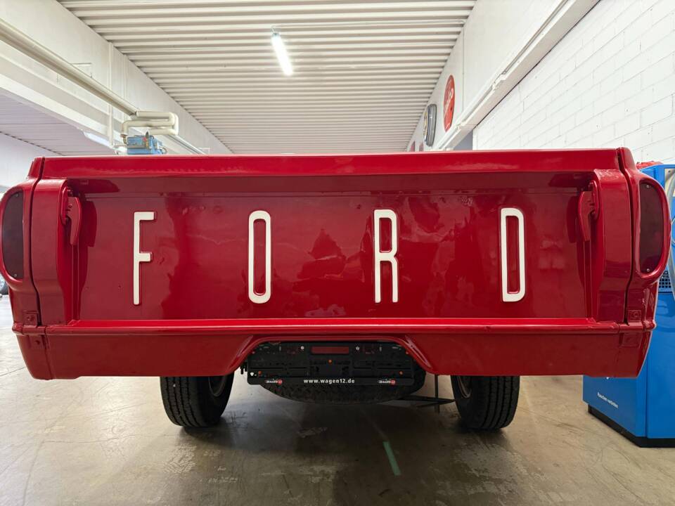 Bild 13/17 von Ford F-250 (1961)