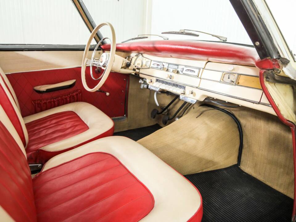 Image 12/50 of Borgward Isabella Coupe (1958)