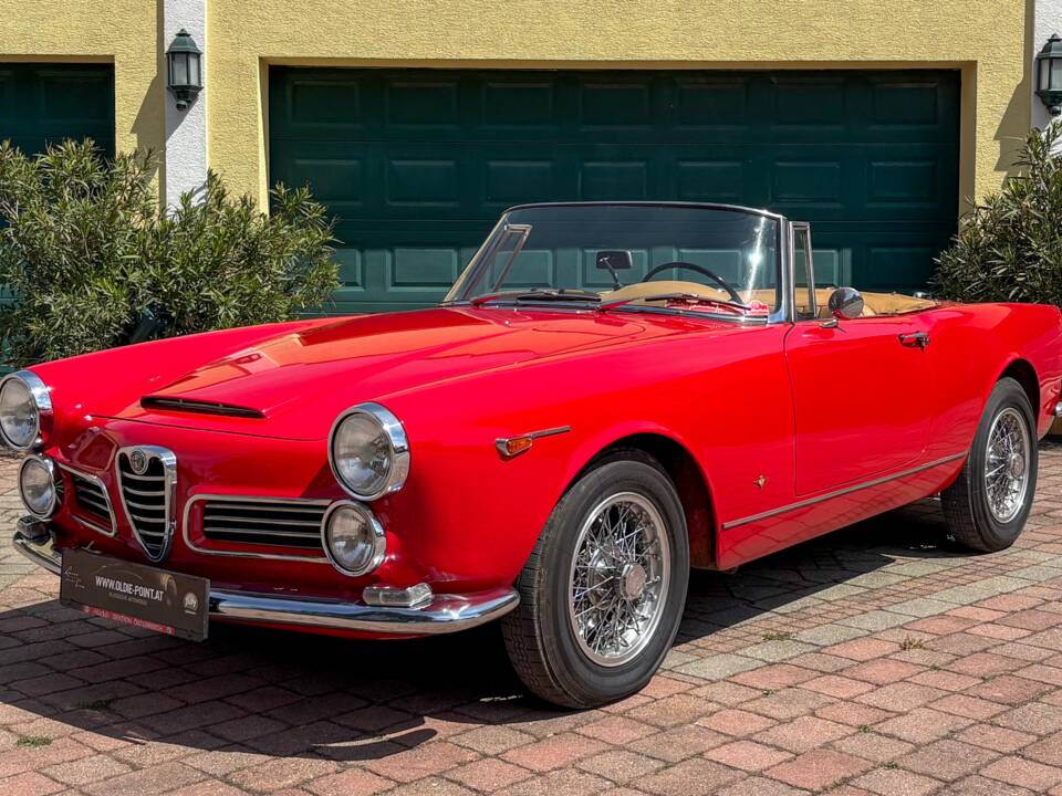 Bild 1/14 von Alfa Romeo 2600 Spider (1963)