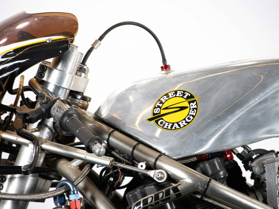Immagine 22/50 di Suzuki Harris 1340 (1995)
