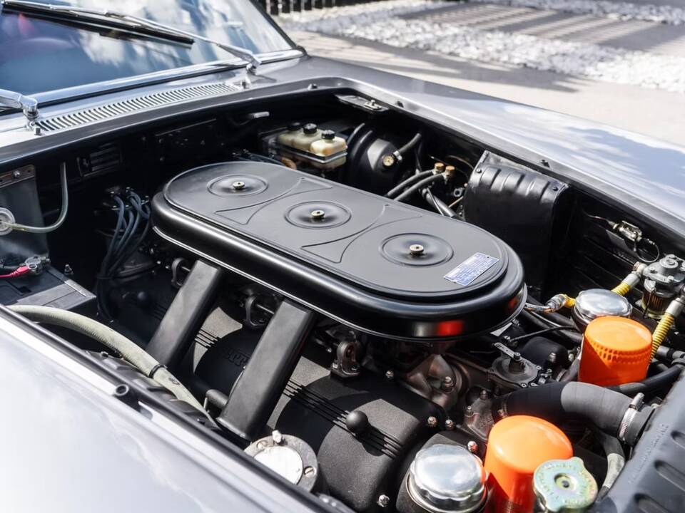 Afbeelding 15/15 van Ferrari 330 GT 2+2 (1965)