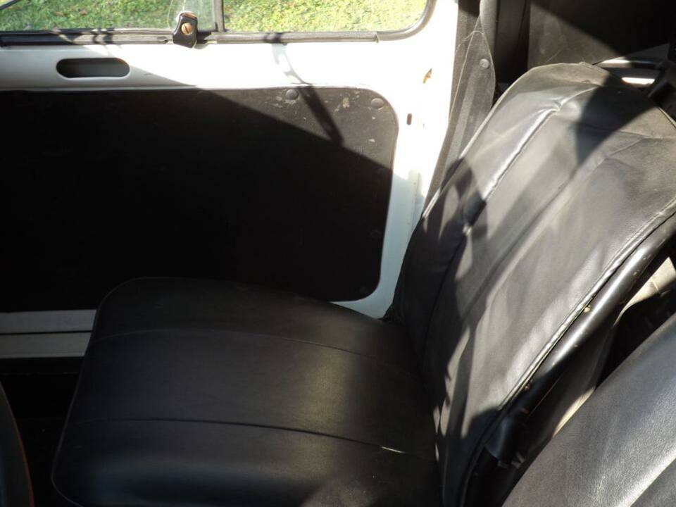 Imagen 11/44 de Renault R 4 F4 (1982)