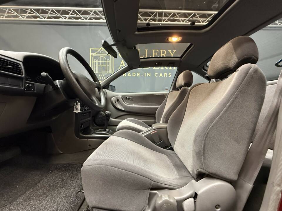 Image 23/50 of Nissan 100 NX (1994)